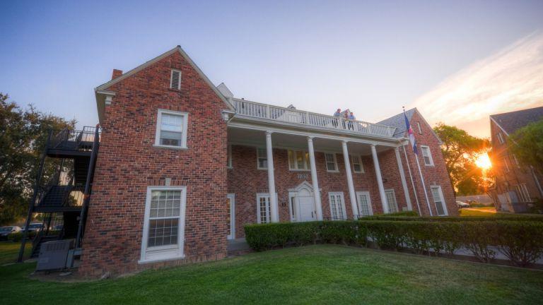 Beta Theta Phi house 