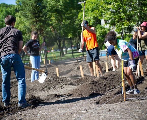 students working in Robb Garden